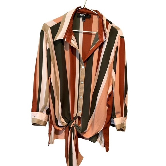 ALIZA Tops - NWT stripped button down shirt